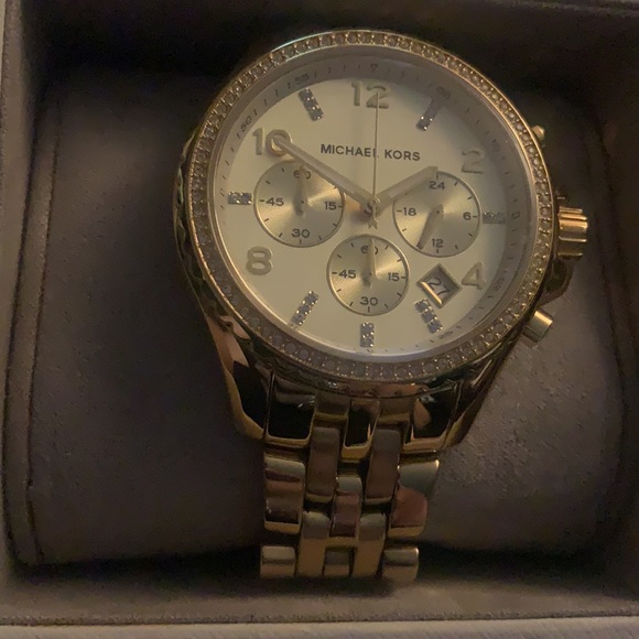 NIB Michael Kors MK5347 Pilot Gold- Glitz Chronograph new in box with tag - Picture 2 of 9